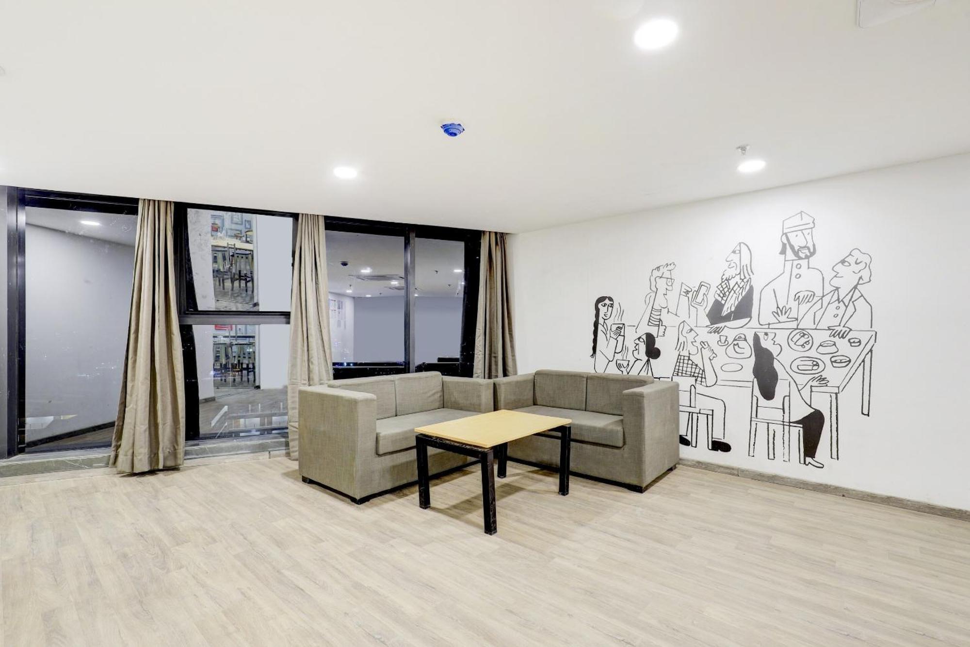 Super Townhouse Rajyash Rise Hotel Sarkhej ภายนอก รูปภาพ